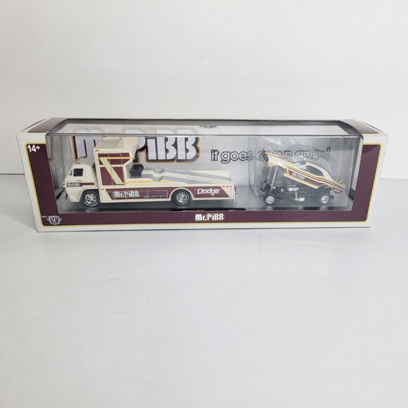 M2 Machines Chase Hauler MR. PIBB 1966 L600 COE 1971 Dodge Challenger Funny Car